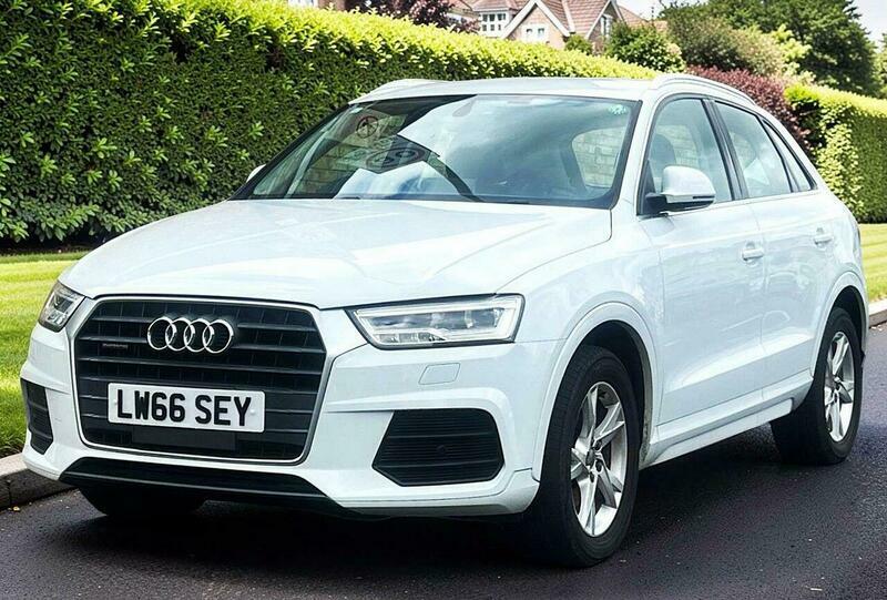 Audi Q3 2.0 Tfsi Sport Suv White #3