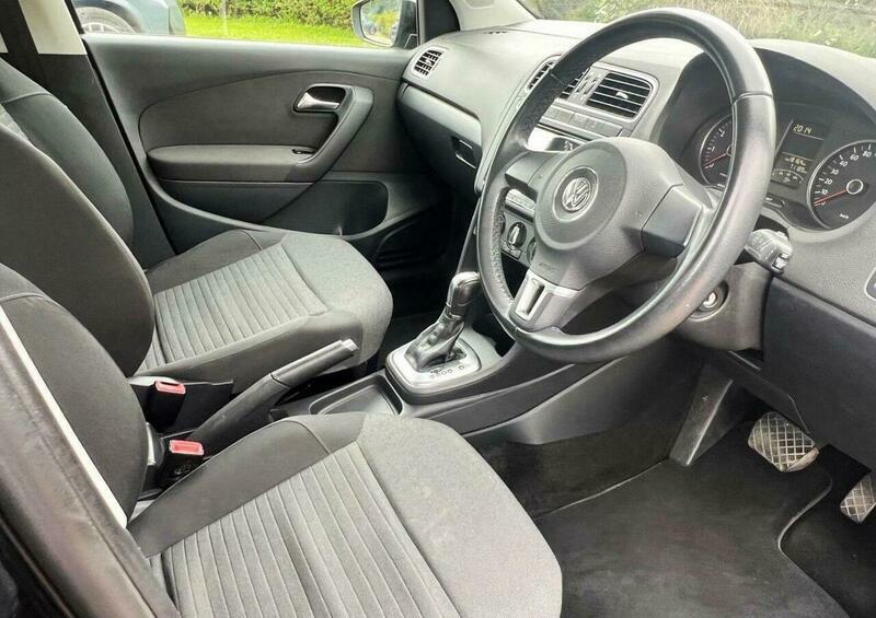 Volkswagen Polo 1.4 Polo Match Red #58