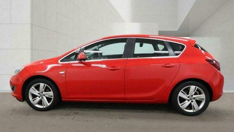 Vauxhall Astra 1.6 16V Sri Red #6