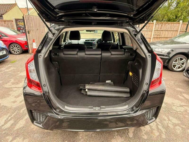 Honda Jazz Hatchback Red #10