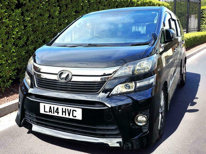 Toyota Vellfire Velfire 2.4 Black #4