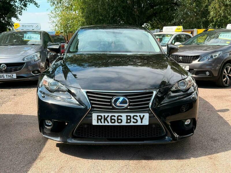 Lexus IS 2.5 300H Executive Edition Black