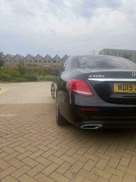 Mercedes-Benz E Class 2.0 E220d Se G-tronic Black #4