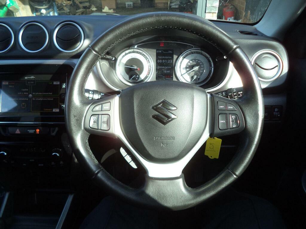 Suzuki Vitara Sz5 Boosterjet Silver #41