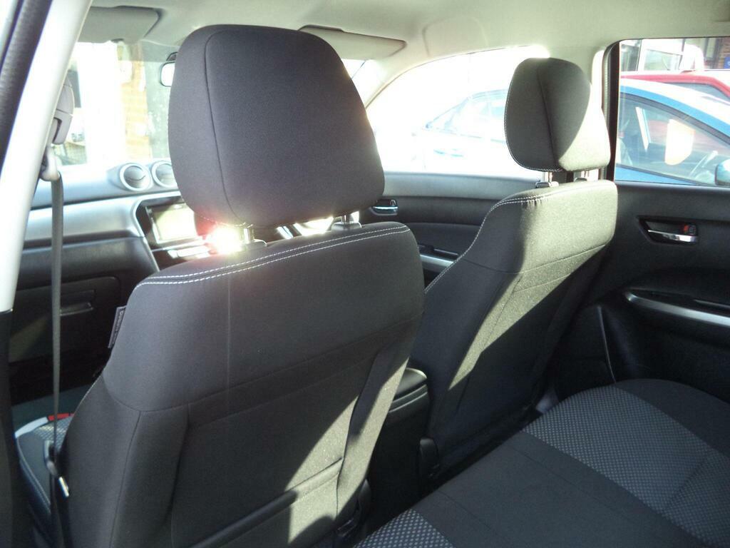 Suzuki Vitara Sz5 Boosterjet Silver #36