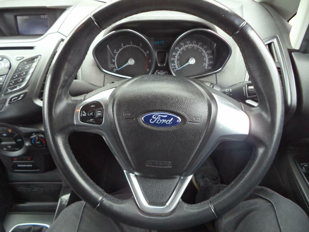 Ford Ecosport 2017 67 Titanium Grey #40