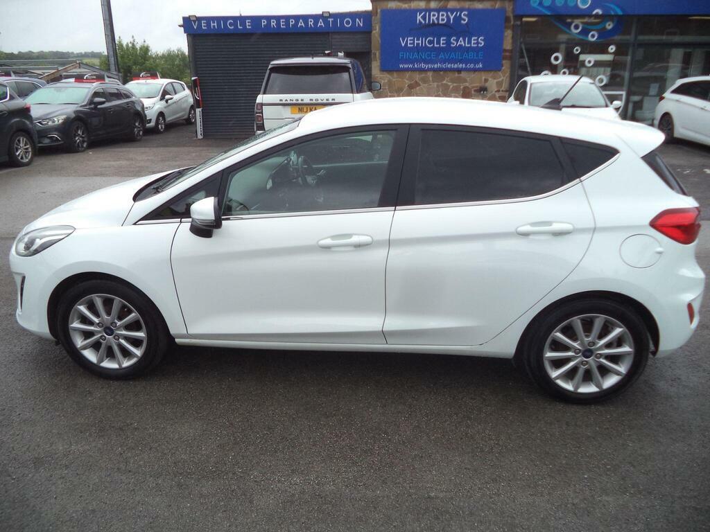 Ford Fiesta 1.0T Ecoboost Titanium X Euro 6 S S White #4