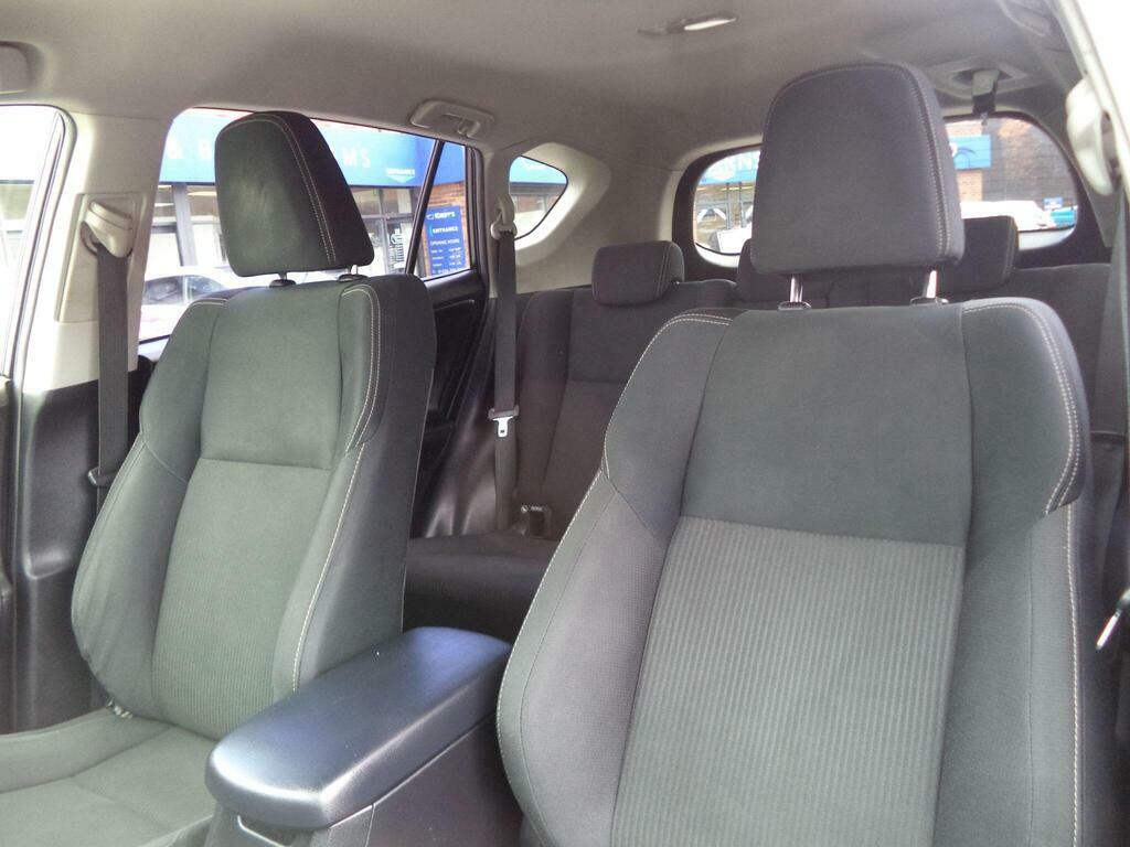 Toyota Rav 4 2.2 D-cat Invincible White #32