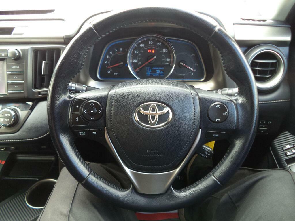 Toyota Rav 4 2.2 D-cat Invincible White #40