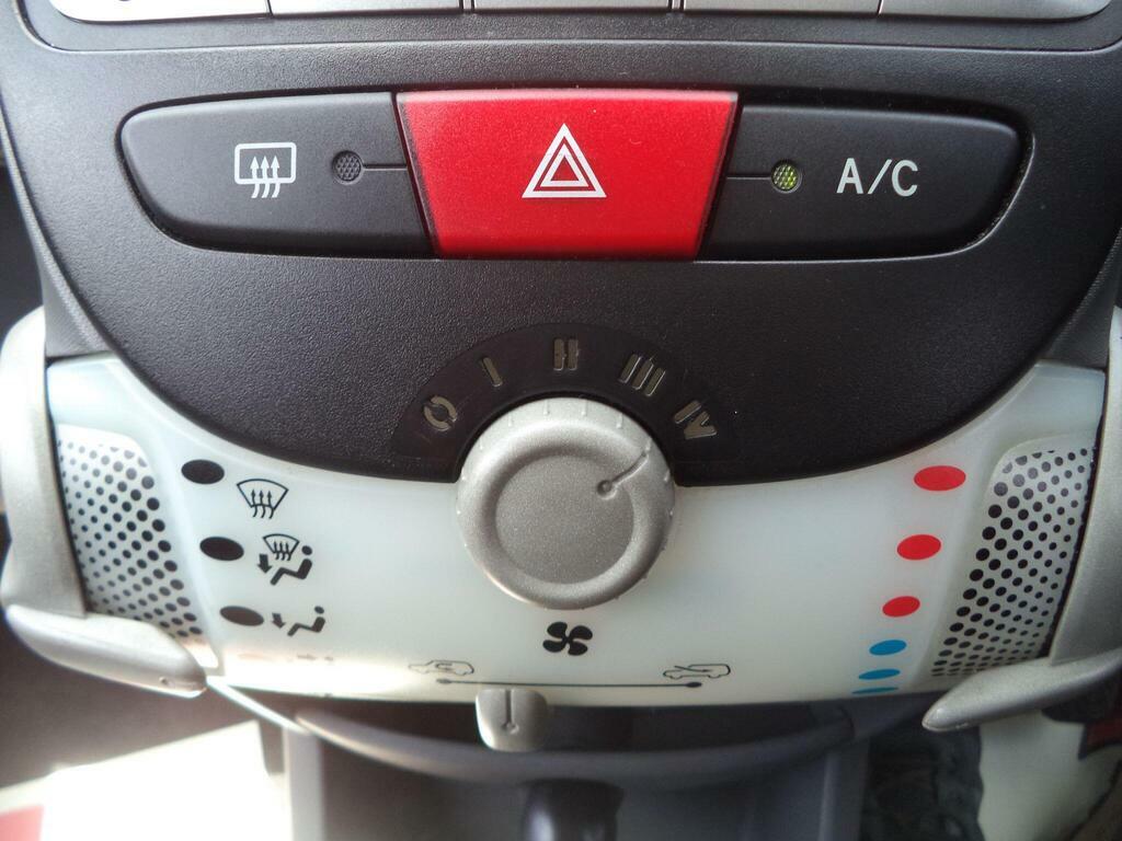 Citroen C1 1.0I Vtr White #39