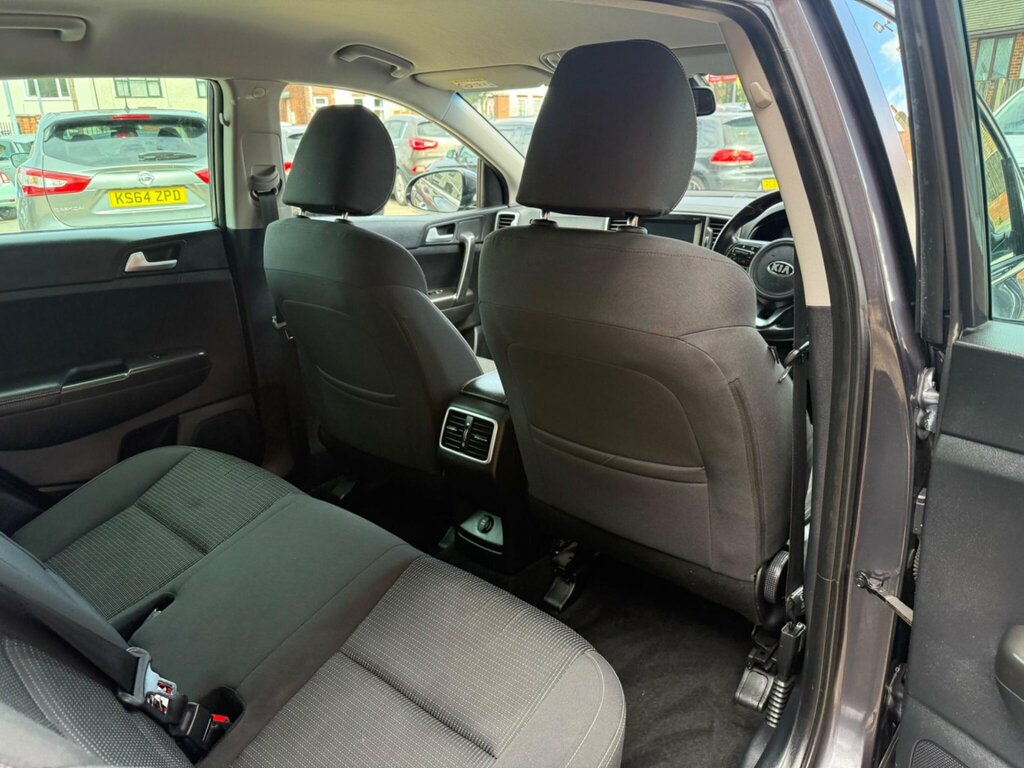 Kia Sportage 2.0 Crdi Gt-line White #16