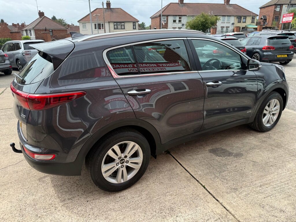 Kia Sportage 2.0 Crdi Gt-line White #4