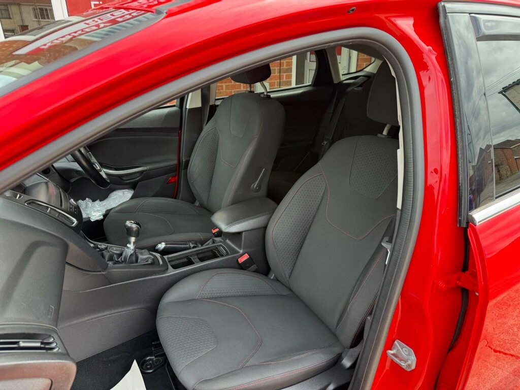 Ford Focus 1.0 Ecoboost Zetec Grey #19