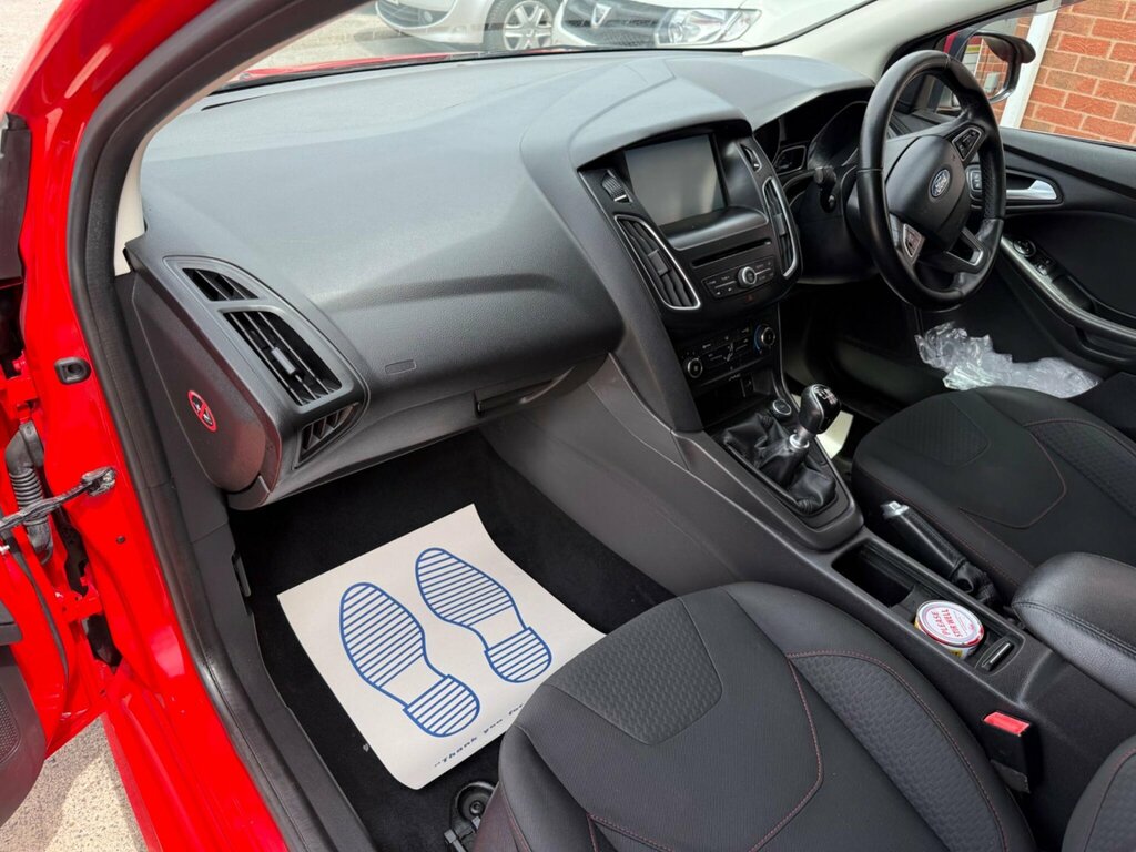 Ford Focus 1.0 Ecoboost Zetec Grey #16