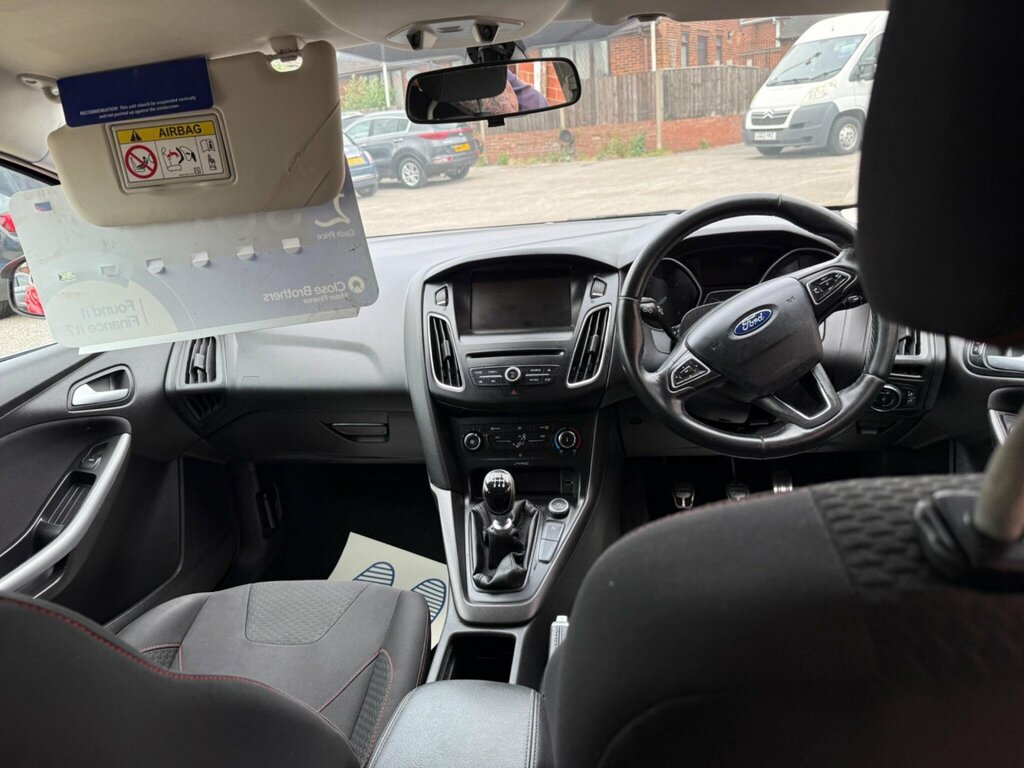 Ford Focus 1.0 Ecoboost Zetec Grey #9
