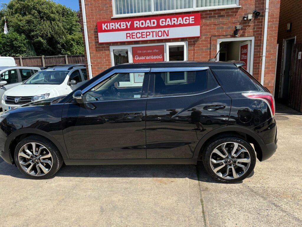 SsangYong Tivoli 1.6 E-xdi Elx Euro 6 Black #5