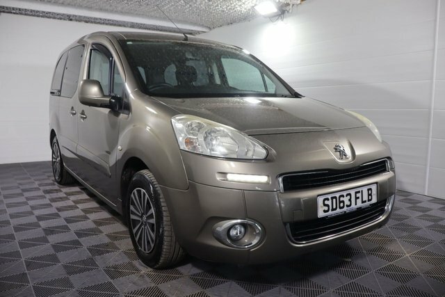 Peugeot Partner Tepee 1.6 Hdi Tepee S Mpv 135 G Km 92 Brown