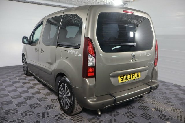 Peugeot Partner Tepee 1.6 Hdi Tepee S Mpv 135 G Km 92 Brown #4