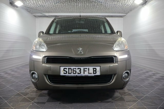 Peugeot Partner Tepee 1.6 Hdi Tepee S Mpv 135 G Km 92 Brown #2