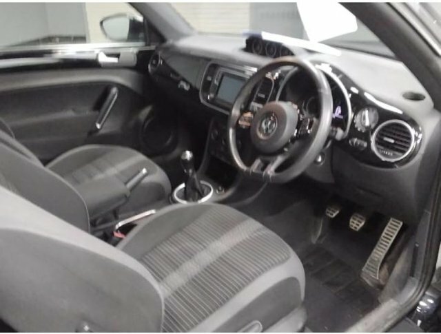 Volkswagen Beetle 1.4 Tsi Bluemotion Tech Sport Hatchback Black #3