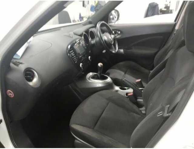 Nissan Juke Hatchback Black #7