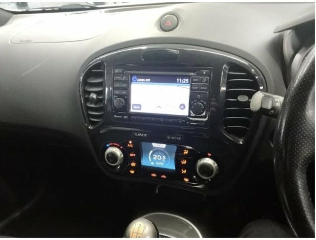 Nissan Juke Hatchback Black #5