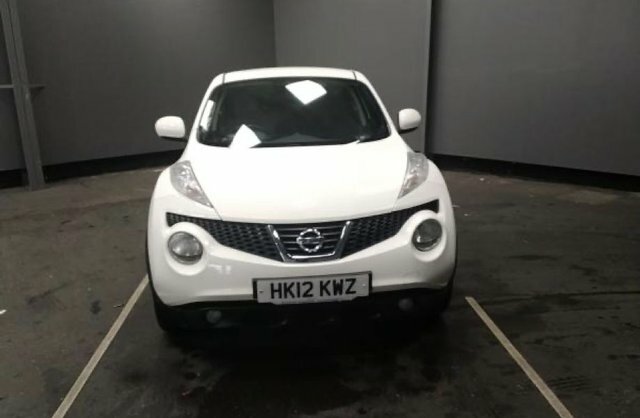 Nissan Juke Hatchback Black #2