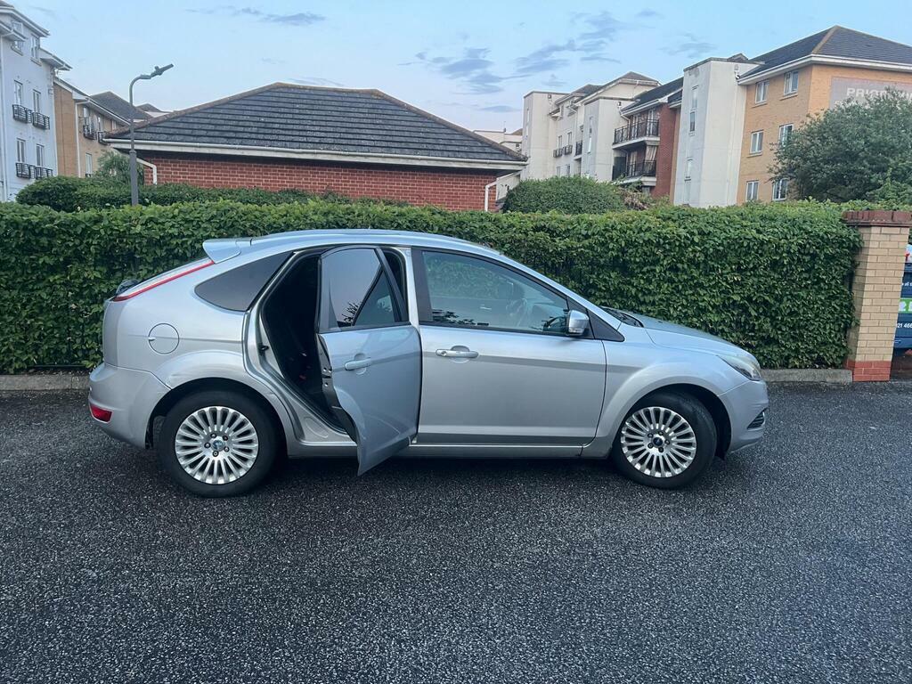 Ford Focus Titanium Blue #71