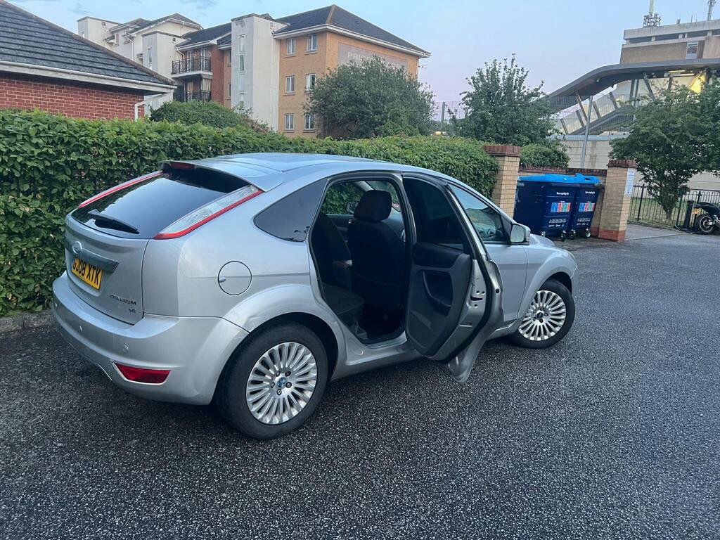 Ford Focus Titanium Blue #68