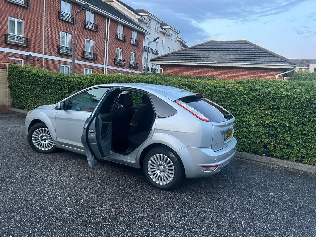 Ford Focus Titanium Blue #72