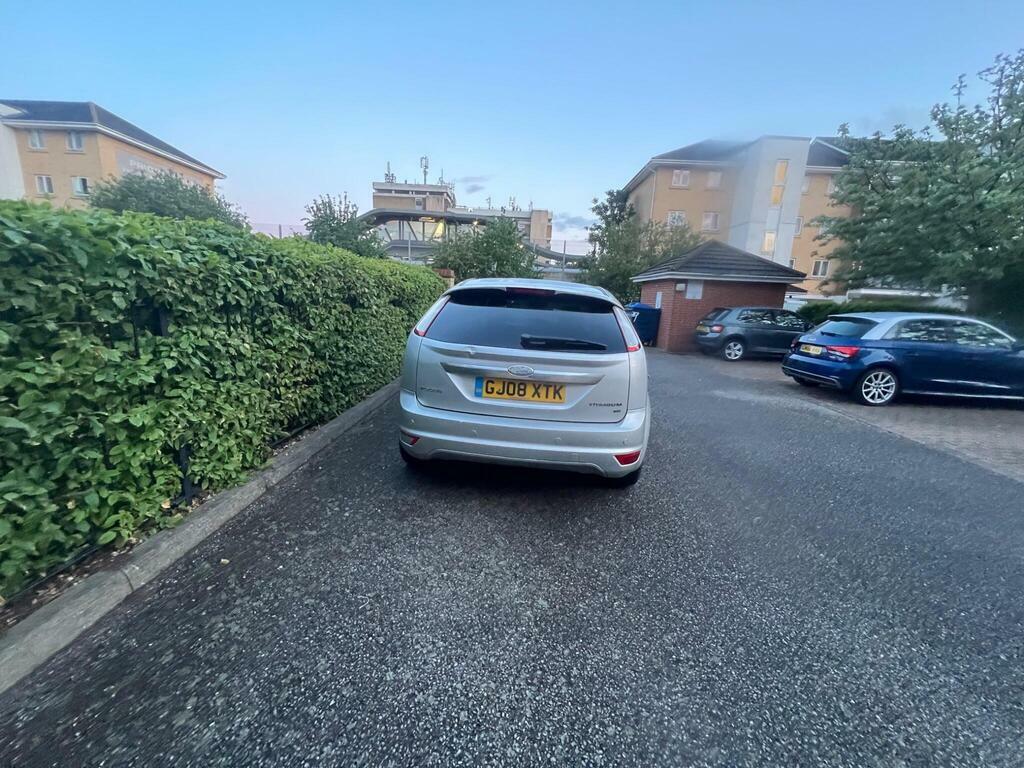 Ford Focus Titanium Blue #57