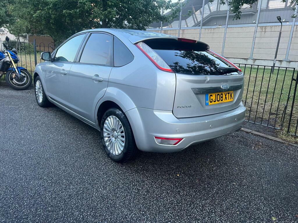 Ford Focus 1.6 Titanium Silver #4
