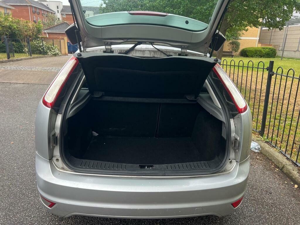 Ford Focus 1.6 Titanium Grey #20