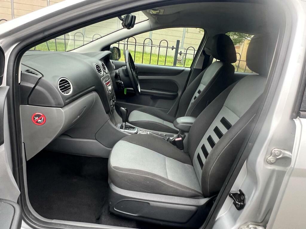 Ford Focus 1.6 Titanium Grey #11