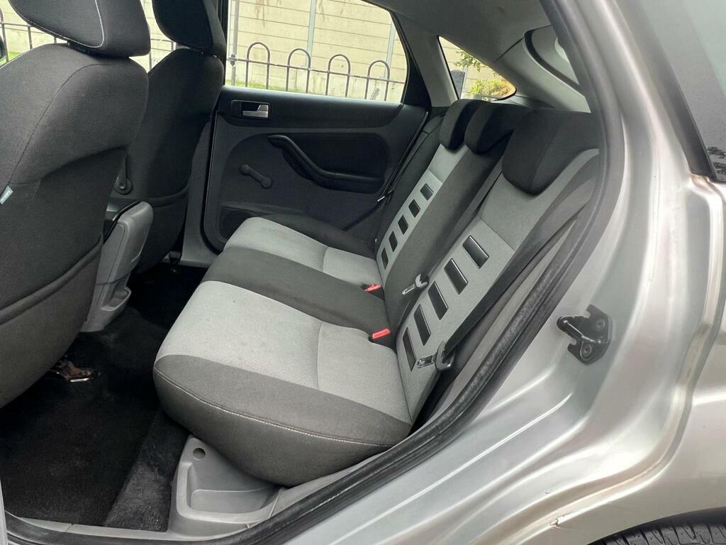Ford Focus 1.6 Titanium Grey #15