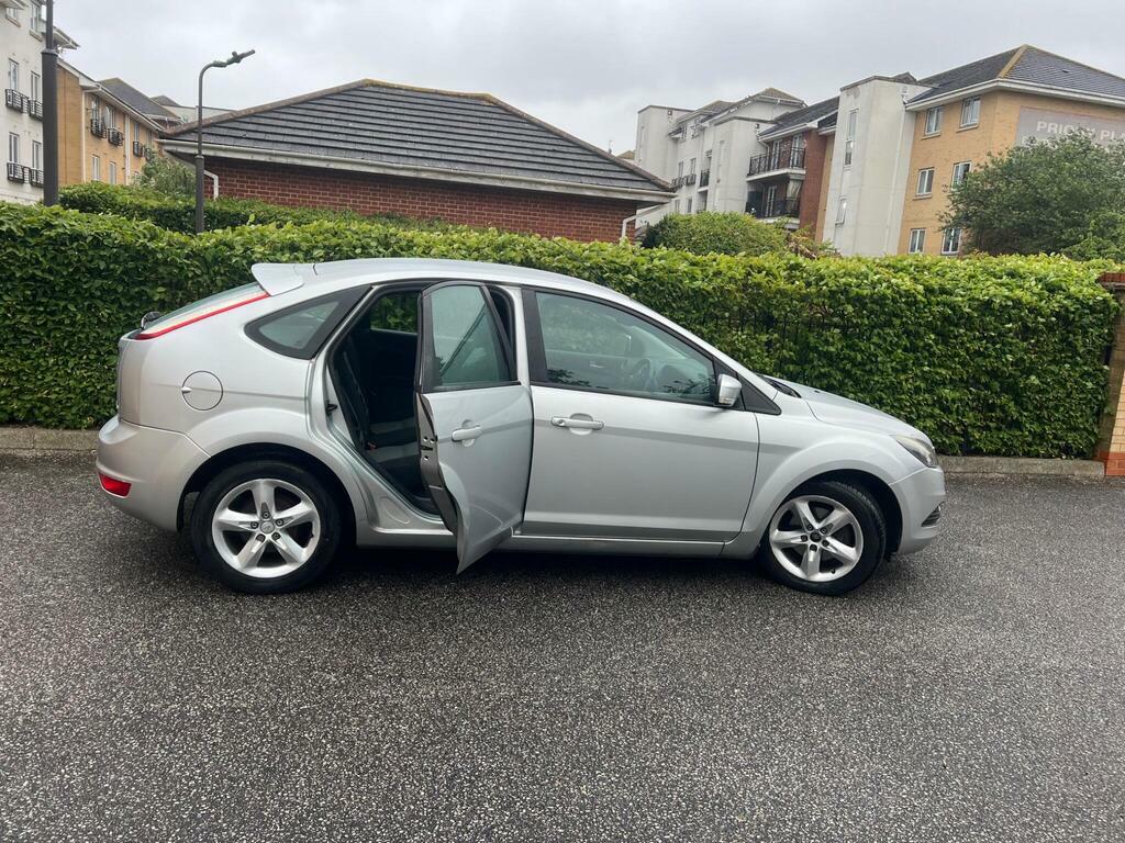 Ford Focus 1.6 Titanium Grey #61