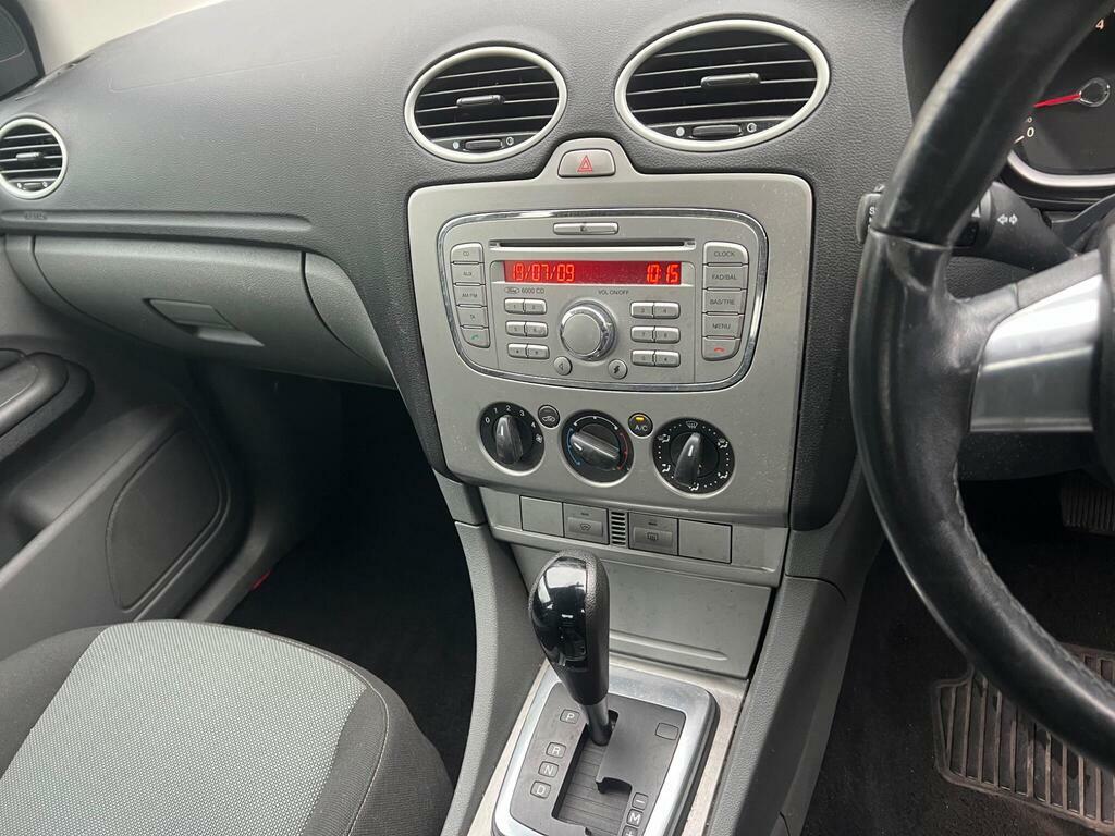 Ford Focus 1.6 Titanium Grey #38