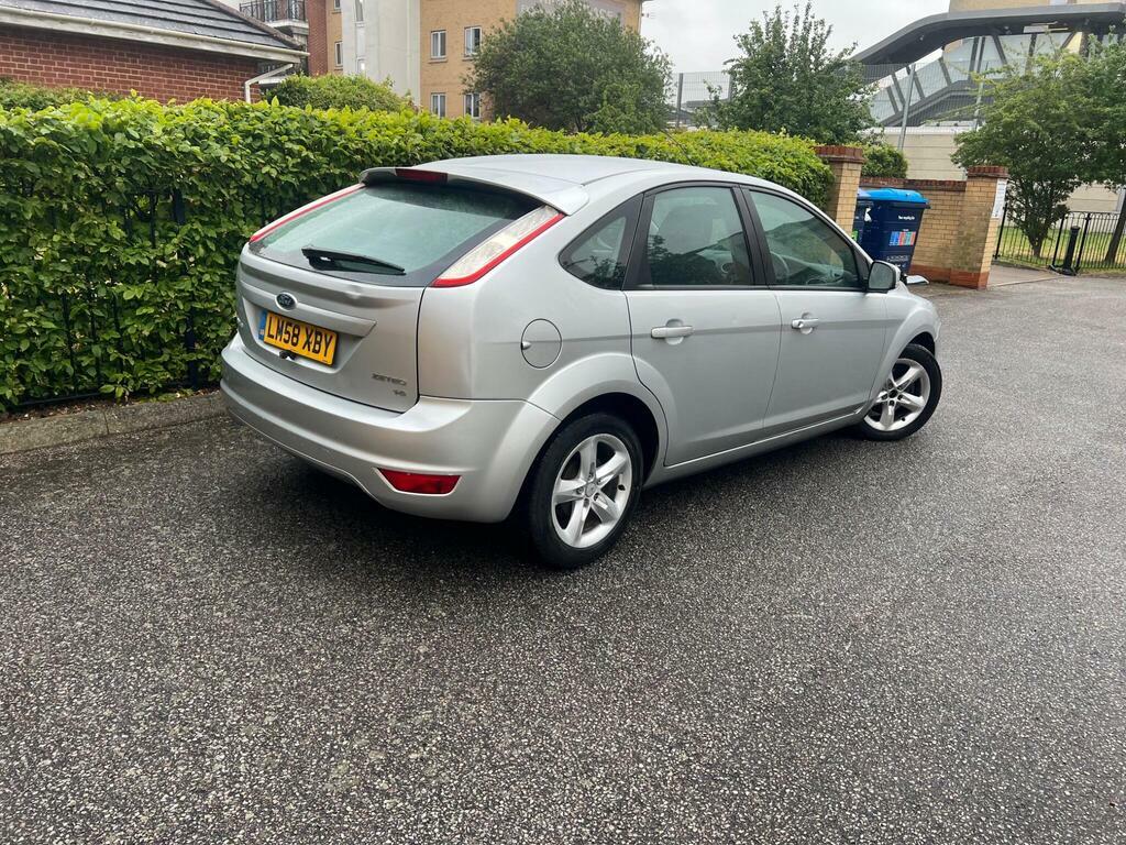 Ford Focus 1.6 Titanium Grey #51