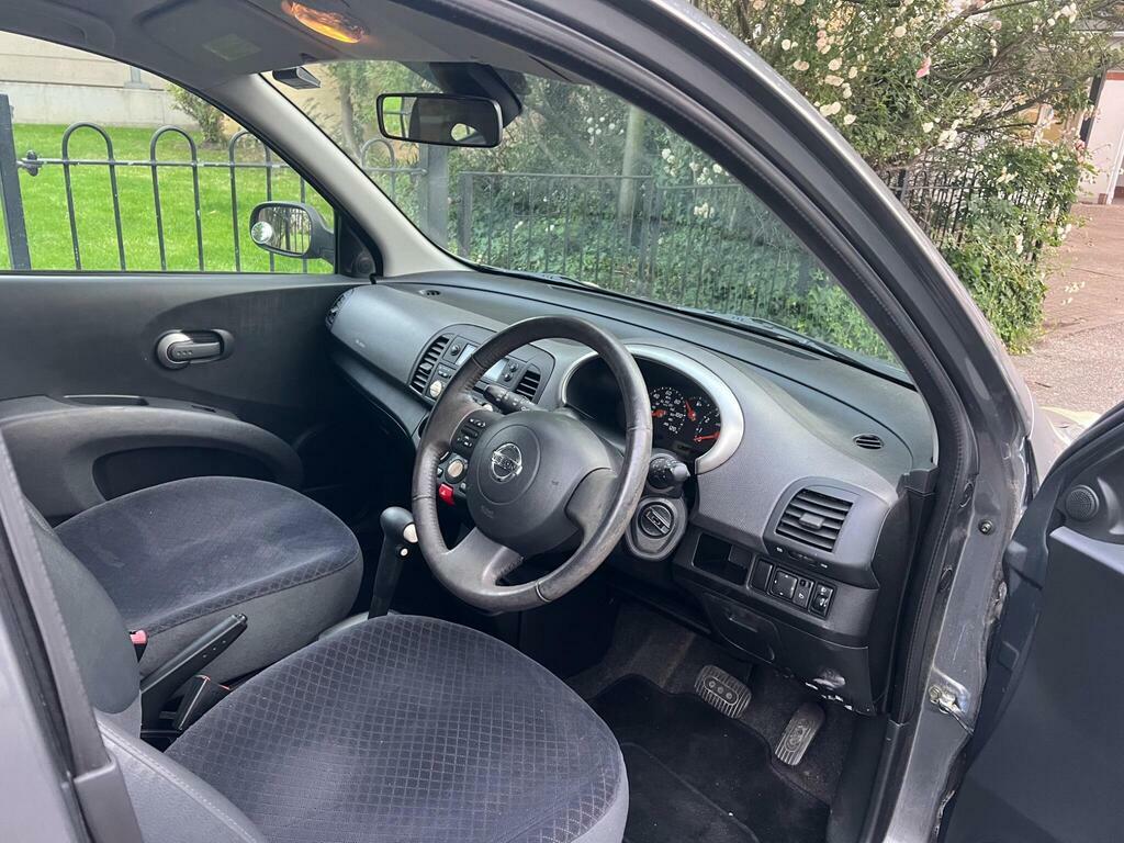 Nissan Micra Hatchback 1.0 E 200303 Red #13