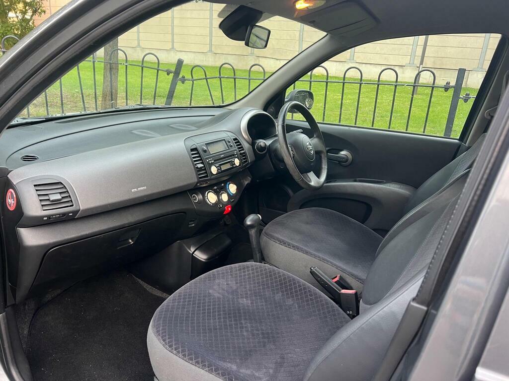 Nissan Micra Hatchback 1.0 E 200303 Red #14