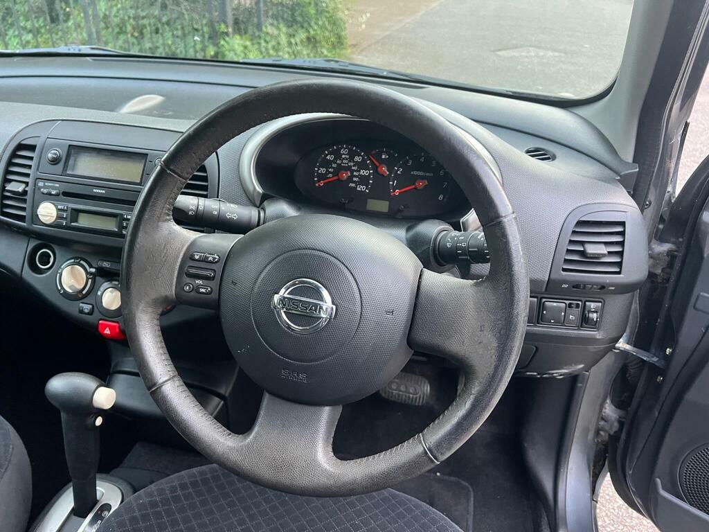 Nissan Micra Hatchback 1.0 E 200303 Red #36