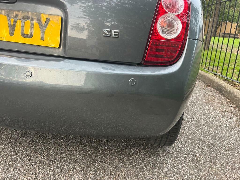 Nissan Micra Hatchback 1.0 E 200303 Red #23