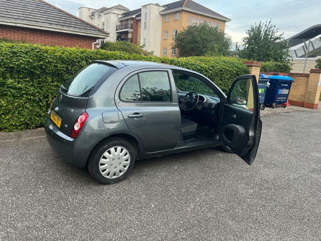 Nissan Micra Hatchback 1.0 E 200303 Red #69