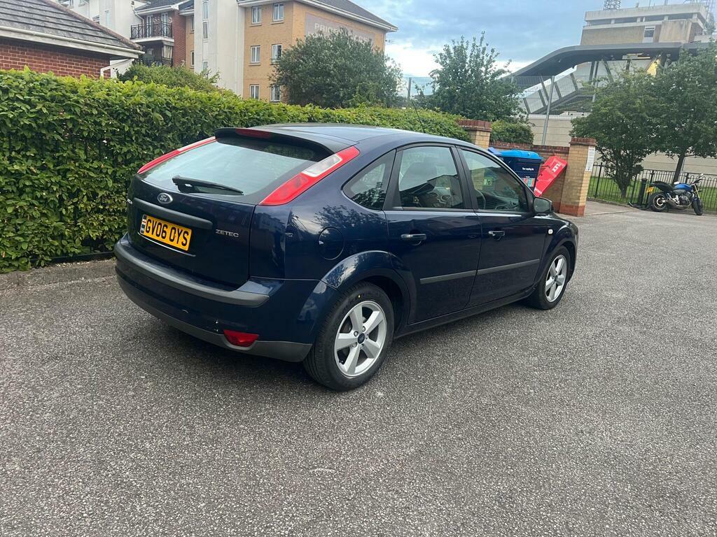 Ford Focus Zetec Climate 16V 5-Door Silver #34