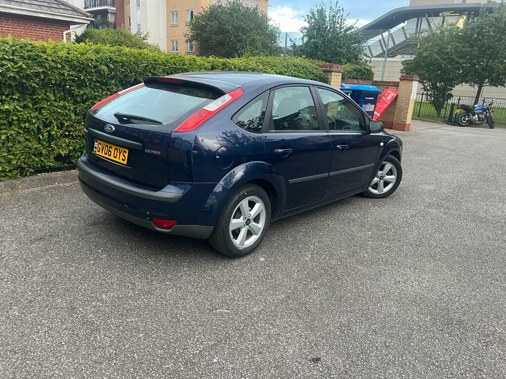 Ford Focus Zetec Climate 16V 5-Door Silver #46