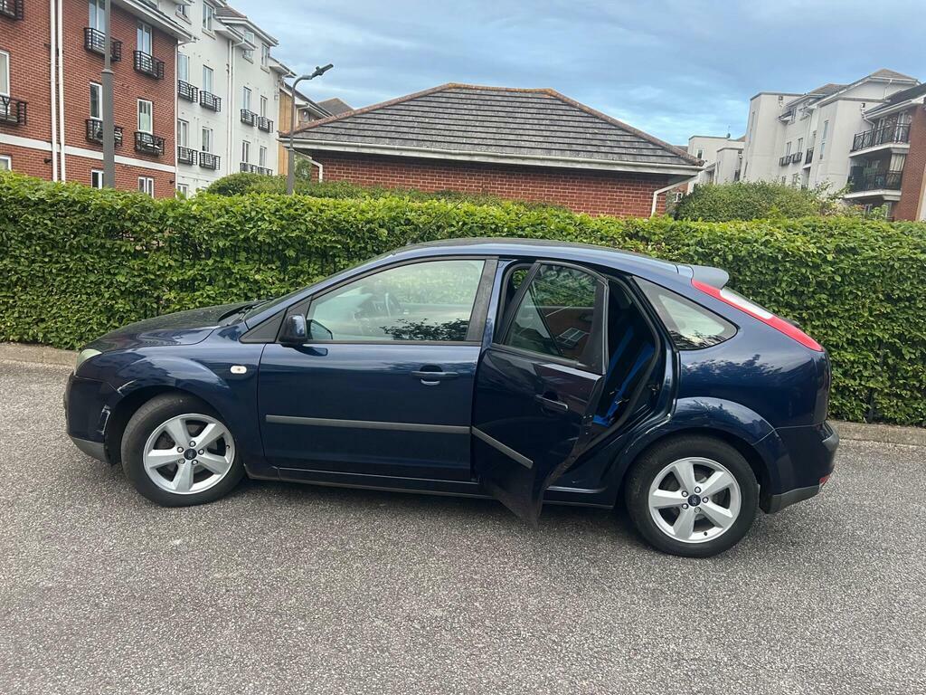 Ford Focus Zetec Climate 16V 5-Door Silver #59