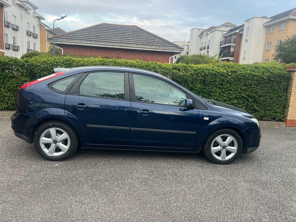 Ford Focus Zetec Climate 16V 5-Door Silver #36