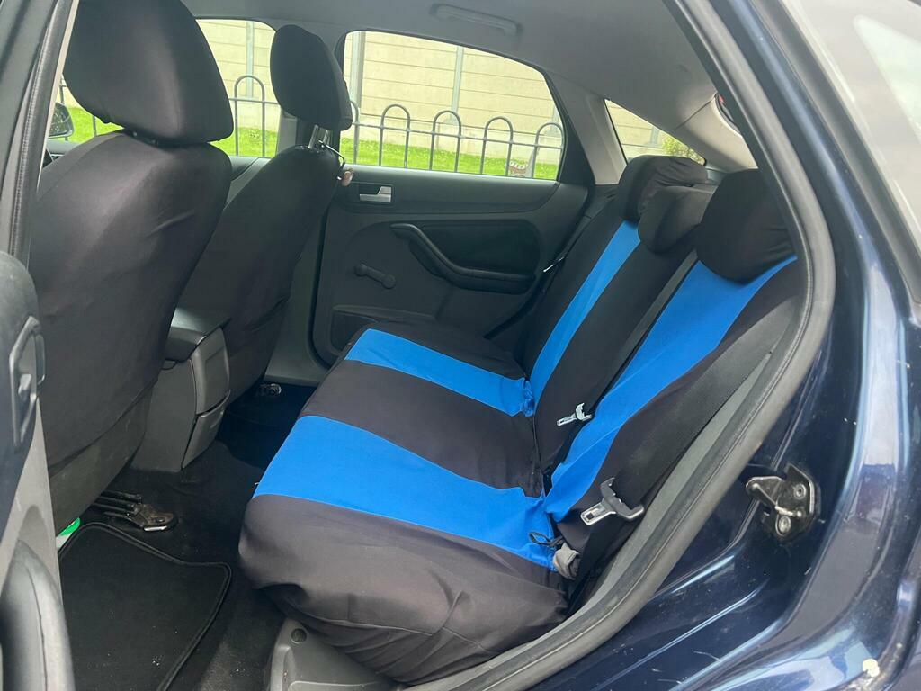 Ford Focus Zetec Climate 16V 5-Door Silver #15
