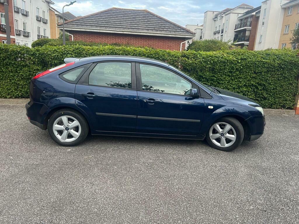 Ford Focus Zetec Climate 16V 5-Door Silver #48