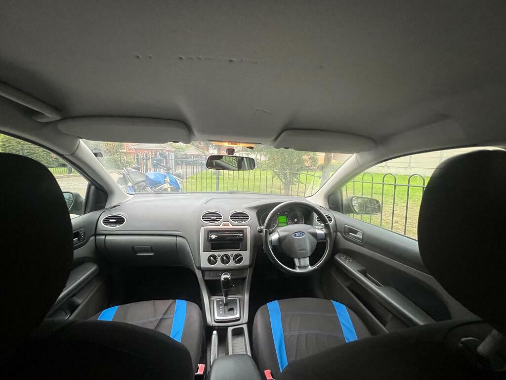 Ford Focus Zetec Climate 16V 5-Door Silver #21